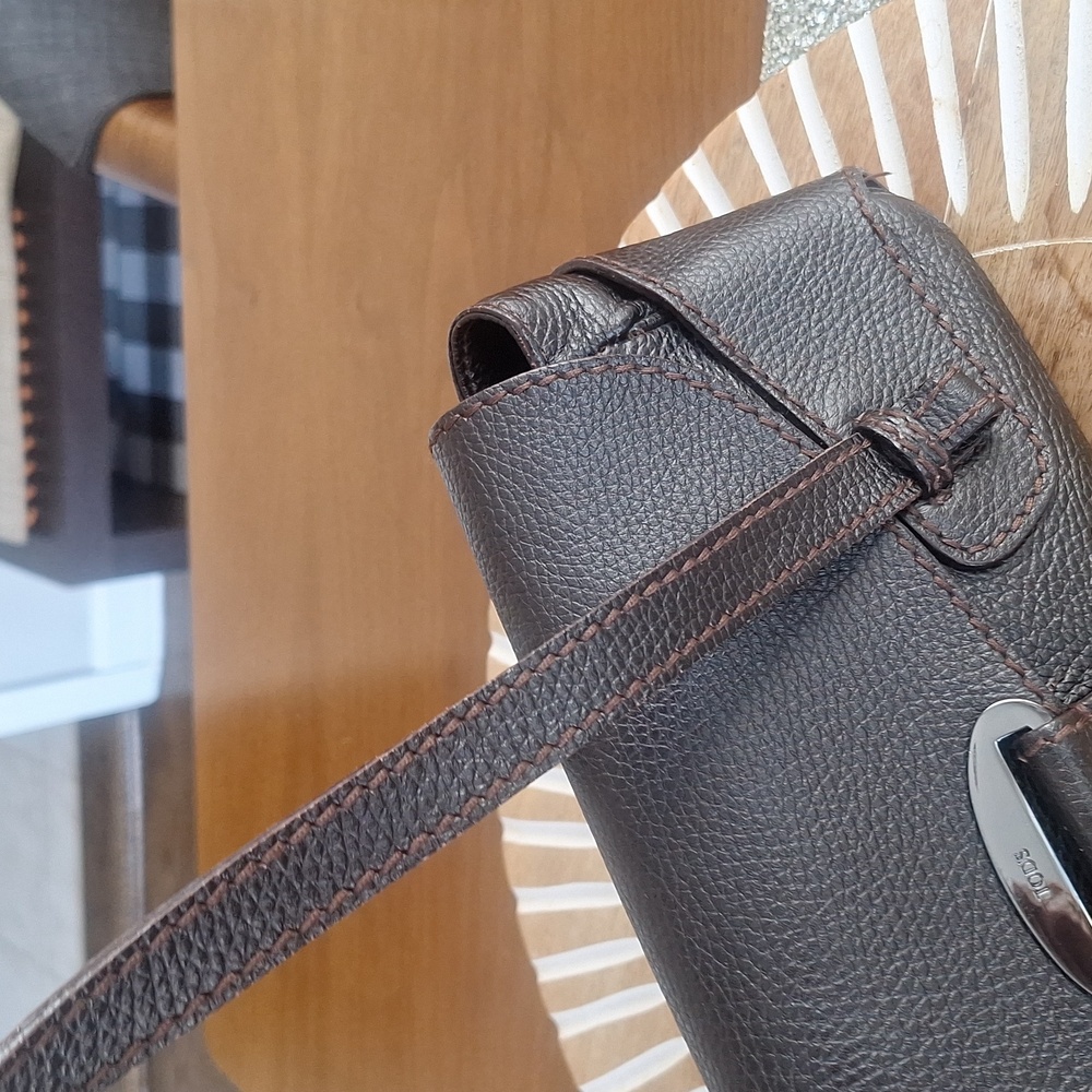 TODS Leather Shoulder Bag - Picture 9 of 14
